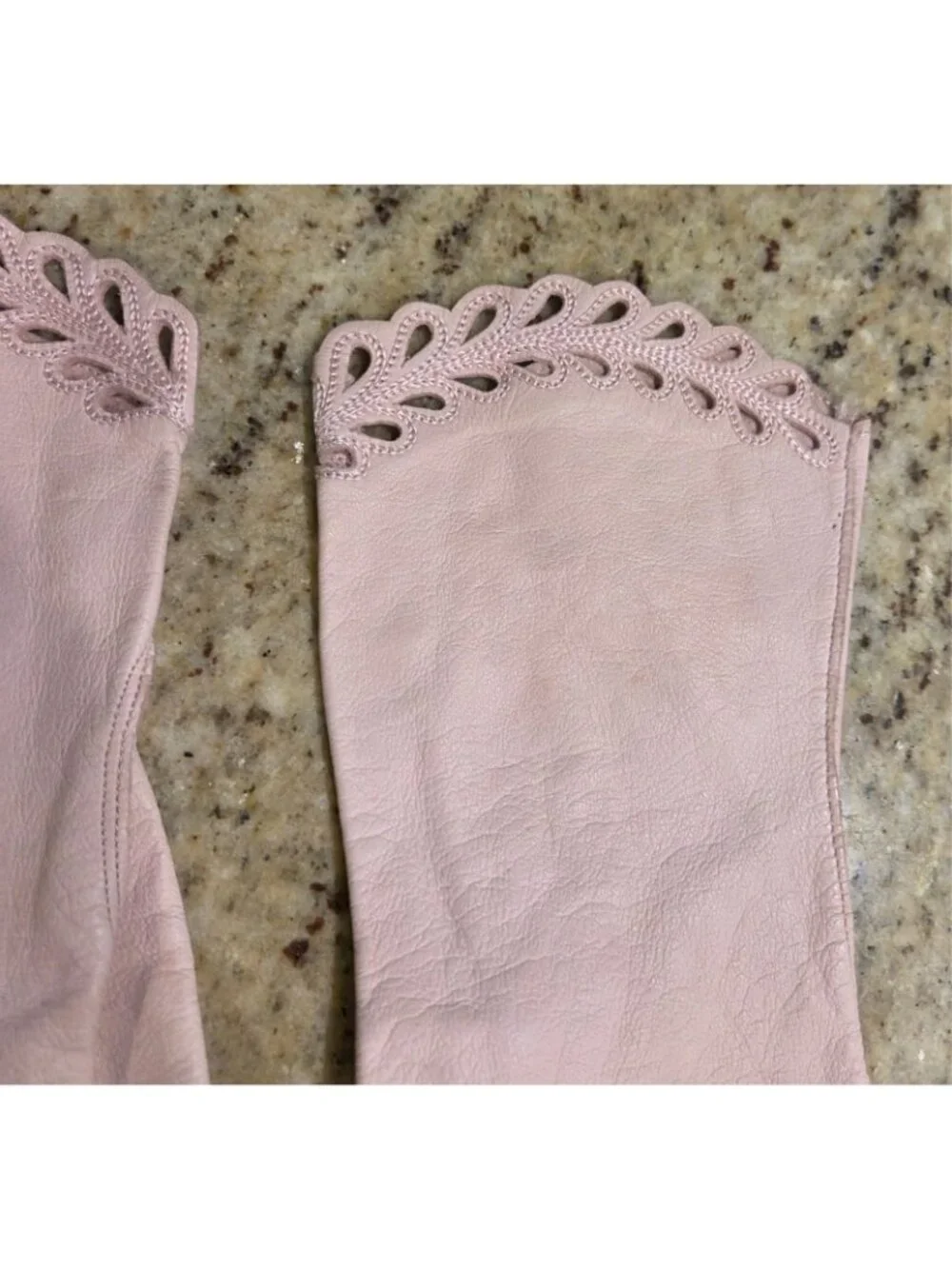 Vintage Womens Size S Pink Leather Formal Gloves Eyelet Wrist